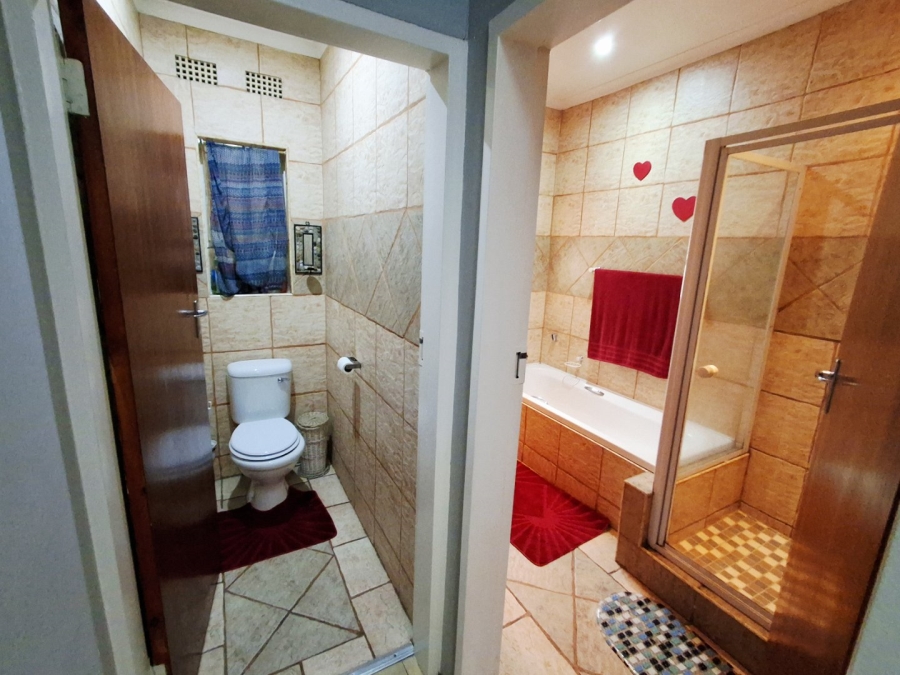 4 Bedroom Property for Sale in Vaalpark Free State